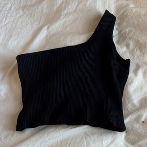 SHEIN Black Ribbed One-Shoulder Crop Top
